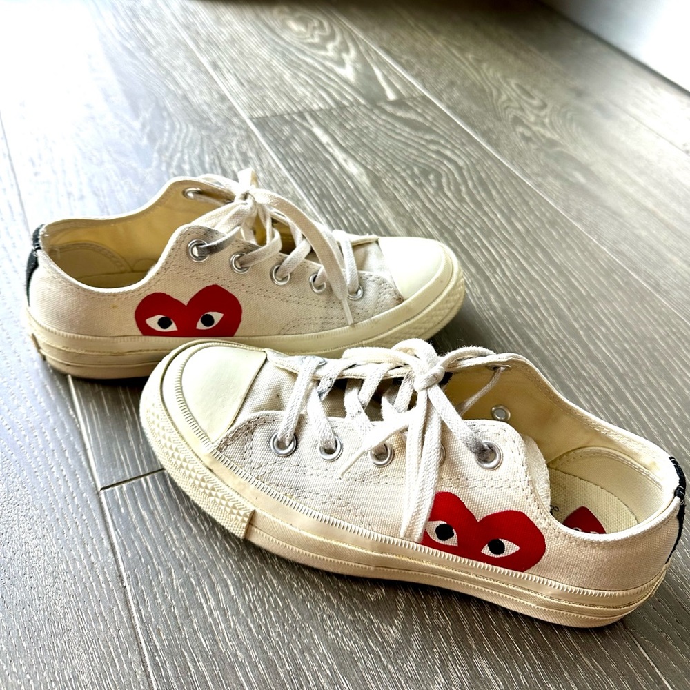 Comme des Garcons PLAY x Converse Chuck Taylor sneakers -Beige, size 5 W / 3 M